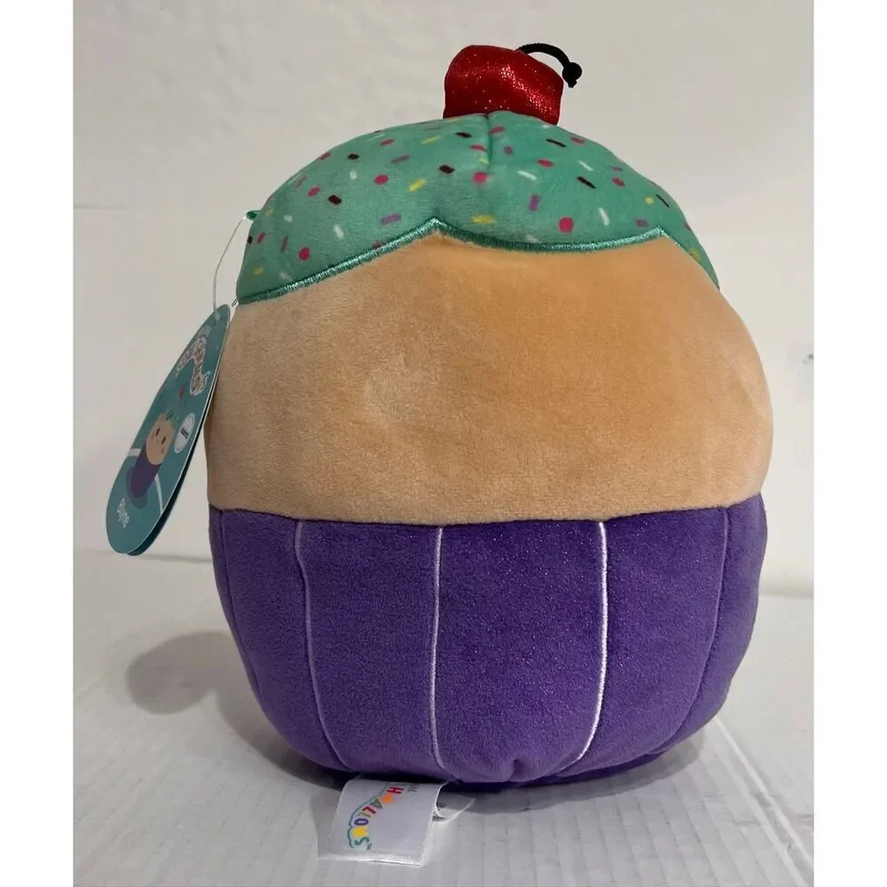 Squishmallows Blyne The Cupcake  8”   NWT